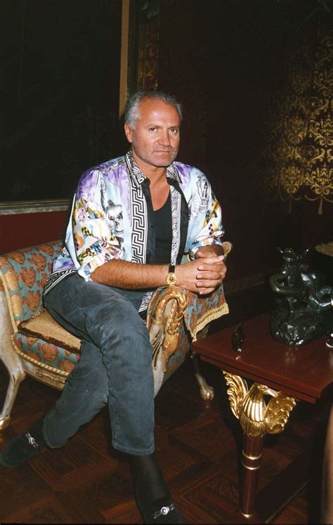 fashion designer di versace|when did gianni versace found.